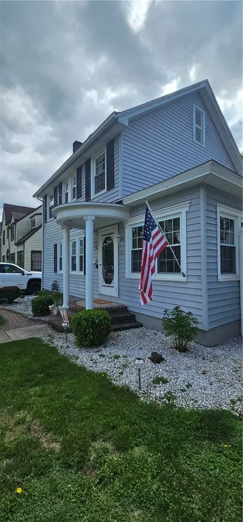 43 Sunnyside Dr, Elmira, NY 14905