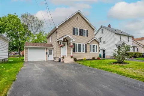 105 Walnut Park, Irondequoit, NY 14622