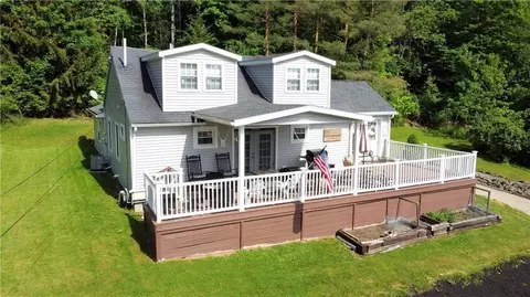 407 Gifford St, Hornellsville, NY 14843