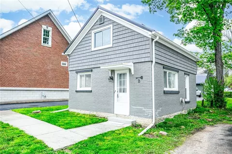 2 Chapel St, Castile, NY 14427