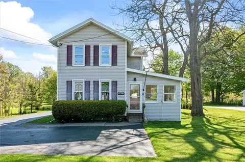 5356 Lake Rd S, Sweden, NY 14420