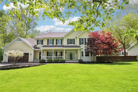 350 Woolston Rd, Perinton, NY 14534