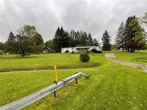11040 Pfaff Hollow Rd, Wayland, NY 14572