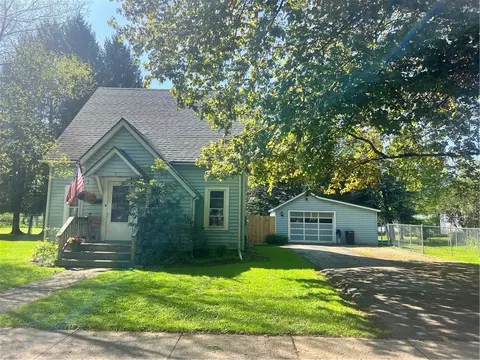 3 Middaugh St, Amity, NY 14813