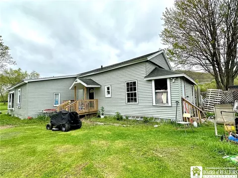 Exterior - 1618 Avenue A, Olean, NY 14760 photo 1 of 3