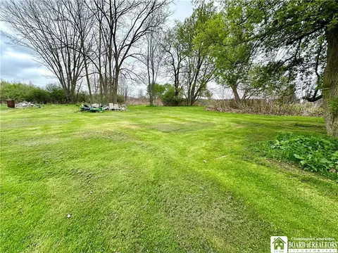 Exterior - 1618 Avenue A, Olean, NY 14760 photo 3 of 3
