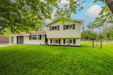 128 Wildbriar Rd, Rochester, NY 14623