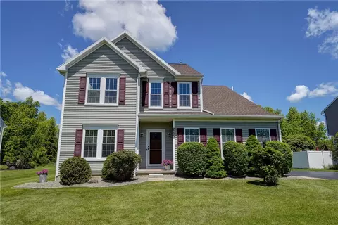 2009 Stablegate Dr, Canandaigua, NY 14424