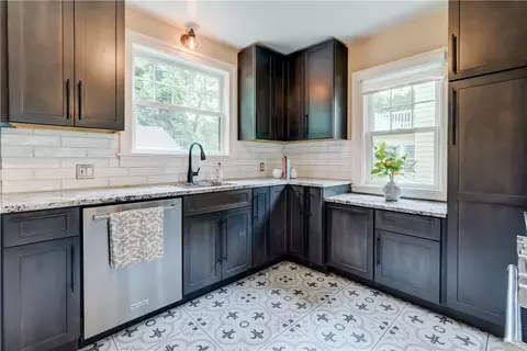 Kitchen - 79 Rawlinson Rd, Irondequoit, NY 14617 photo 3 of 4