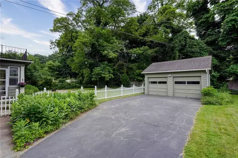 Exterior - 79 Rawlinson Rd, Irondequoit, NY 14617 photo 6 of 8