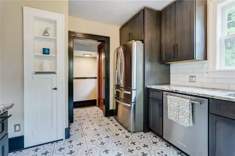 Kitchen - 79 Rawlinson Rd, Irondequoit, NY 14617 photo 4 of 4