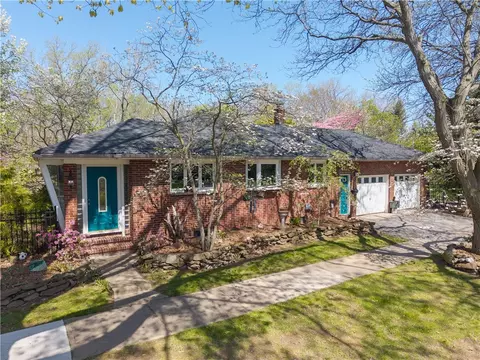 115 Coburg St, Rochester, NY 14612