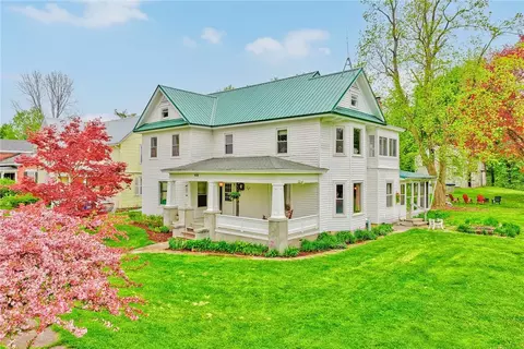 4116 Dix St, Rose, NY 14542