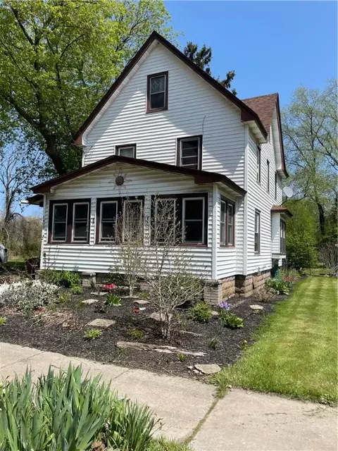 1400 Lake Rd, Hamlin, NY 14464