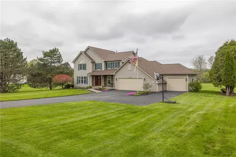 1368 Allen Rd, Penfield, NY 14526