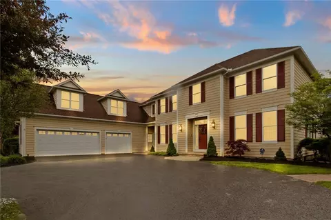23 Beach Flint Way, Victor, NY 14564
