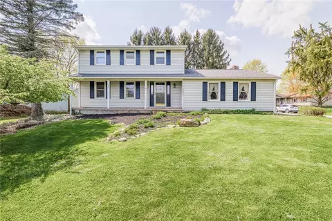 3090 Old Brookside Ln, Canandaigua, NY 14424