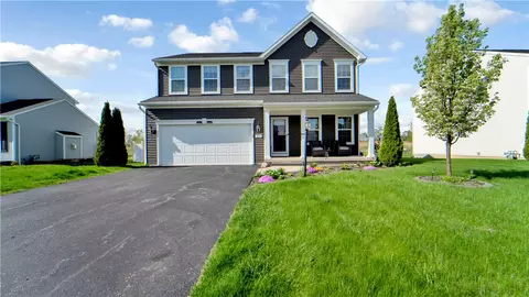 220 Elmcrest Rise Rise, West Henrietta, NY 14586
