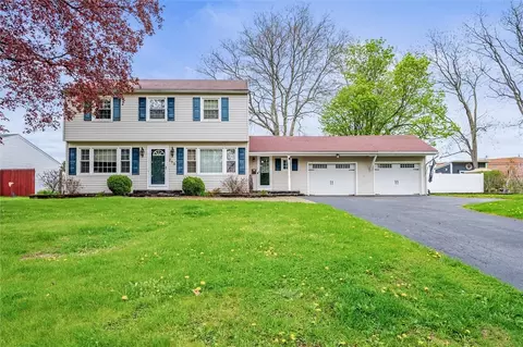 250 Picturesque Dr, Greece, NY 14616