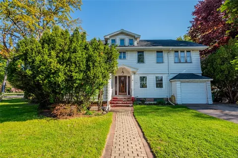 412 Cooper Rd, Irondequoit, NY 14617