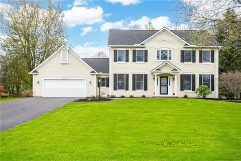 1519 Fieldcrest Dr, Webster, NY 14580