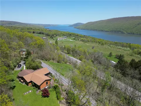 7180 County Road 12, Naples, NY 14512