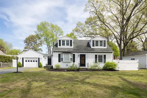 788 Dewitt Rd, Webster, NY 14580