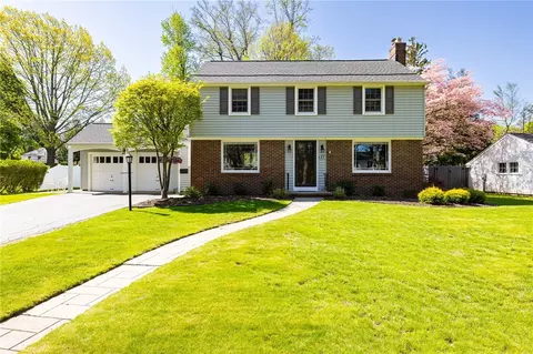 177 Pinecrest Dr, Irondequoit, NY 14617