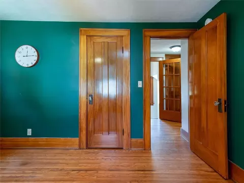 Bedroom - 586 List Ave, Irondequoit, NY 14617 photo 3 of 6