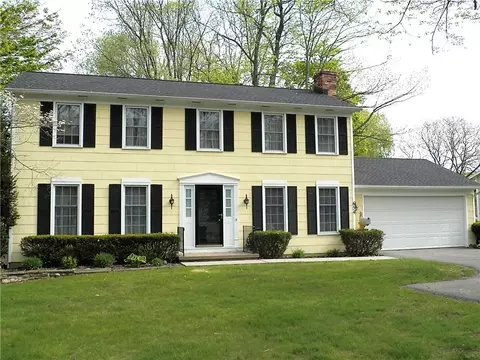 654 Vintage Ln, Greece, NY 14615