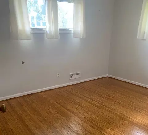 Bedroom - 22 Viewcrest Dr, Irondequoit, NY 14609 photo 2 of 4