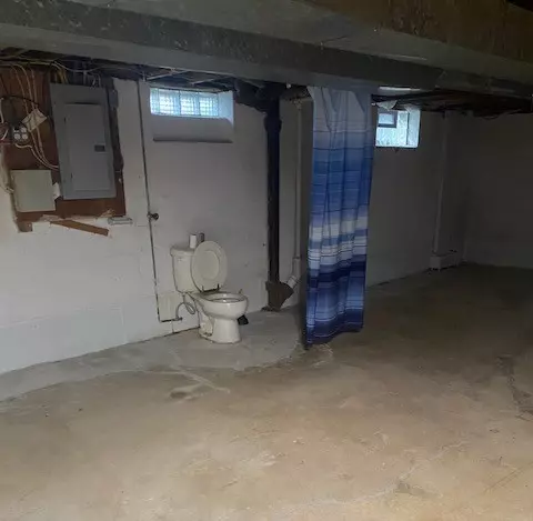 Bath - 22 Viewcrest Dr, Irondequoit, NY 14609 photo 4 of 4