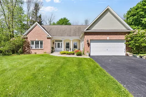 1619 Five Mile Ln Rd, Penfield, NY 14526