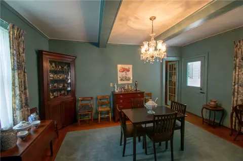 Dining - 66 Broad St, Lyons, NY 14489 photo 2 of 4