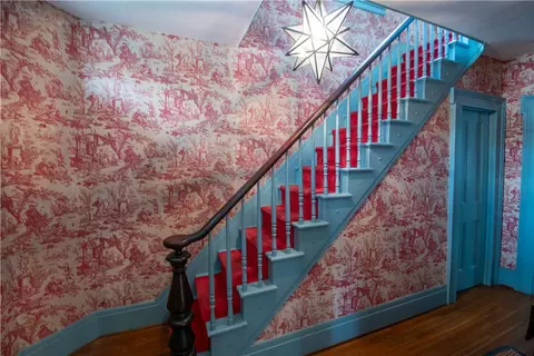 Entry Way - 66 Broad St, Lyons, NY 14489 photo 2 of 6
