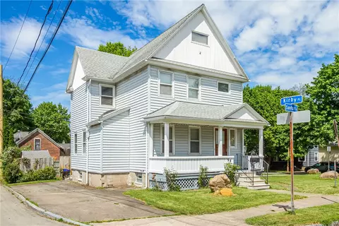 98 Sanford St, Rochester, NY 14620