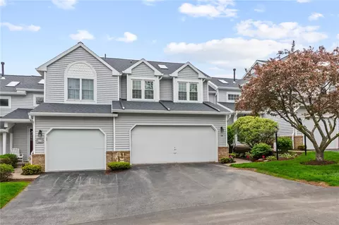 19 Leeward Ln, Canandaigua, NY 14424