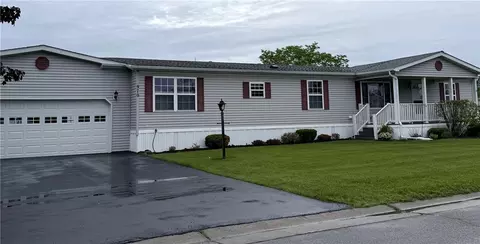 970 Gypsum Mills St, Victor, NY 14564