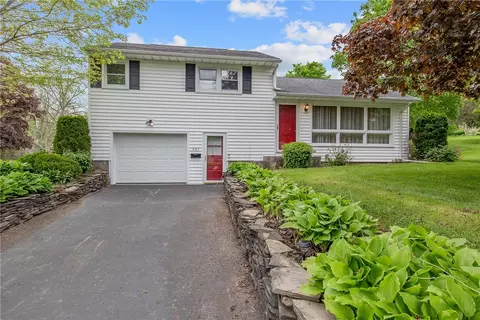 407 Delano Ave, Lenox, NY 13032