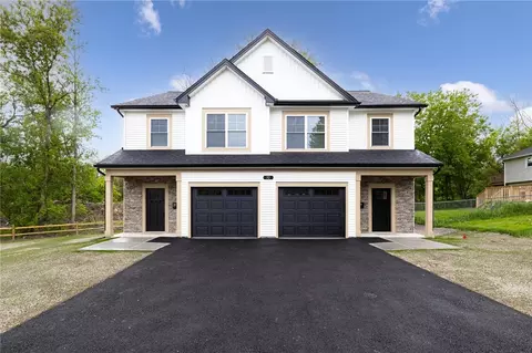 32 Durant Pl, Perinton, NY 14450