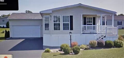 6317 Kims Dr, Victor, NY 14564