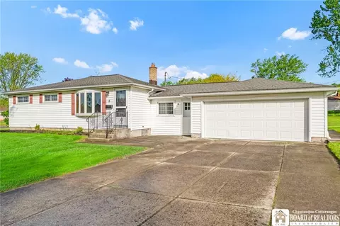6 Regal St, Depew, NY 14043