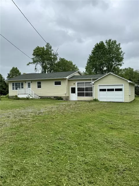 109 N Main St, Roulette, PA 16746