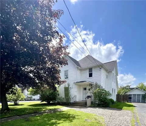 808 Center St, Horseheads, NY 14845