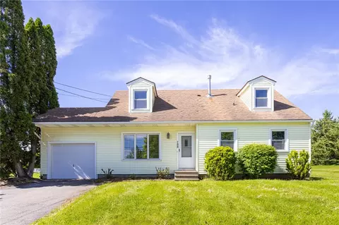 788 Lehigh Station Rd, Rochester, NY 14623