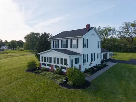 2873 Genesee St, Piffard, NY 14533