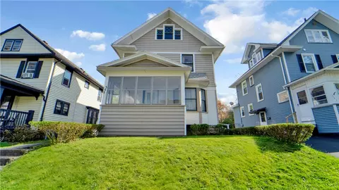 555 Magee Ave, Rochester, NY 14613