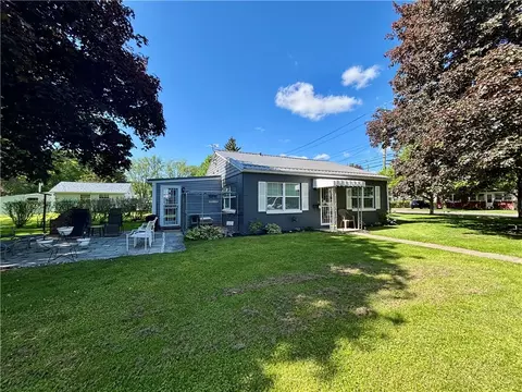 99 N Main St, Mount Morris, NY 14510