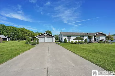 8296 N Otto Rd, Cattaraugus, NY 14719