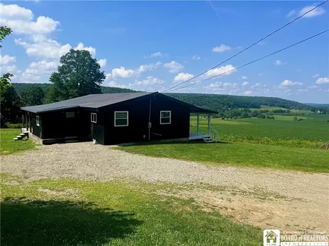 319 Ericsson Rd, Poland, NY 14747